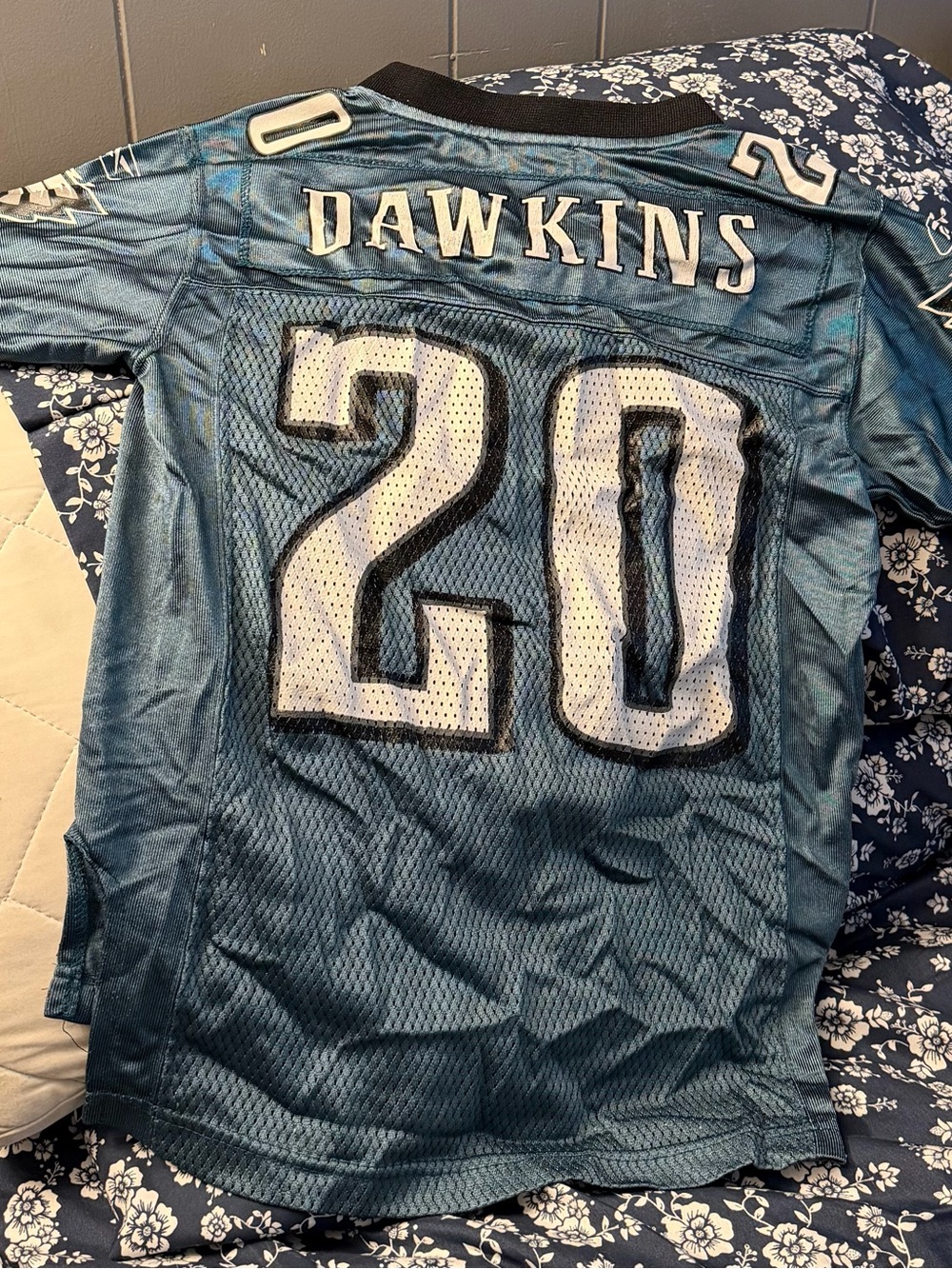 Reebok Kids Philadelphia Eagles Brian Dawkins #20 Practice Jersey, Small (8) EUC